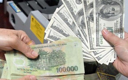 Giá USD hôm nay 28/9: Tỷ giá "chợ đen" bất ngờ tăng phi mã