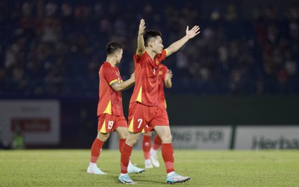 Tin sáng (20/3): Đánh bại Campuchia, ĐT Việt Nam thăng tiến trên BXH FIFA
