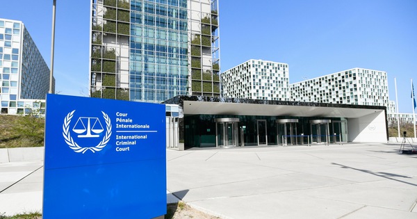 ICC và Tòa án Hình sự quốc tế có khác nhau không?
