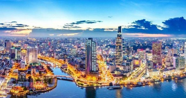胡志明市國際金融中心憲章與新加坡、香港競爭