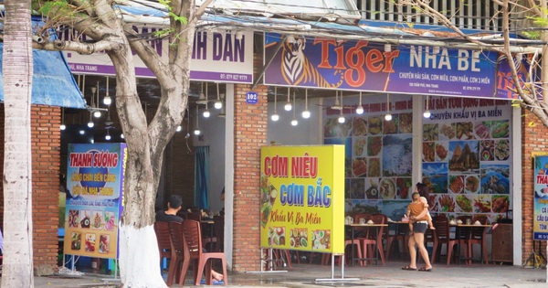 Làm thế nào để đặt tour đảo giá tốt để trải nghiệm ăn hải sản trên bè ở Nha Trang?