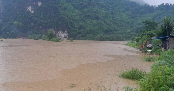 Mưa lớn kéo dài, nhiều hộ dân bị cô lập, nhiều tuyến đường ở Bắc Kạn bị tê liệt cục bộ