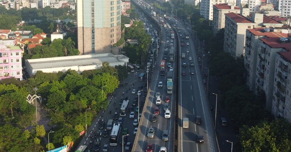 Giao thông ngày đầu nghỉ lễ 2/9: Vành đai 3 Hà Nội ùn tắc kéo dài gần 10km