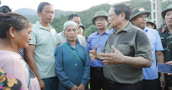 Thủ tướng Chính phủ Phạm Minh Chính: Điều quan trọng là phải tạo sinh kế cho bà con Làng Nủ