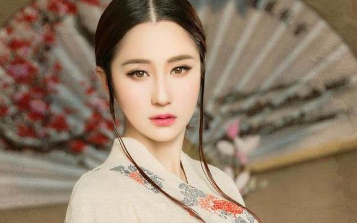 Nữ nhân 3D' thất tình đóng phim 18+,thân giá nghìn tỷ vẫn cô đơn