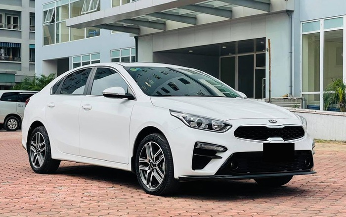 Xe Kia Cerato Luxury 16AT 2019  Trắng