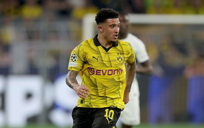 Jadon Sancho - Ánh Sao Mờ Tái Sinh Hay Lụi Tàn?