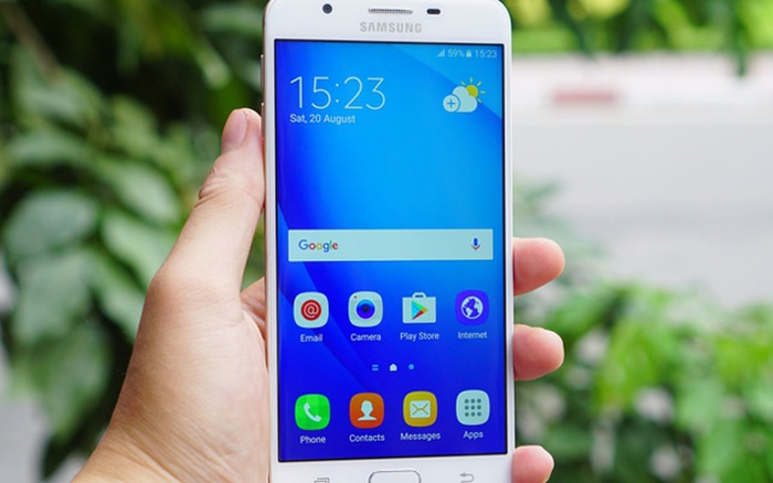 Mở hộp Galaxy J7 Pro Xanh Ánh Bạc, bạn sẽ hiểu vì sao đây là smartphone tạo  xu hướng mới