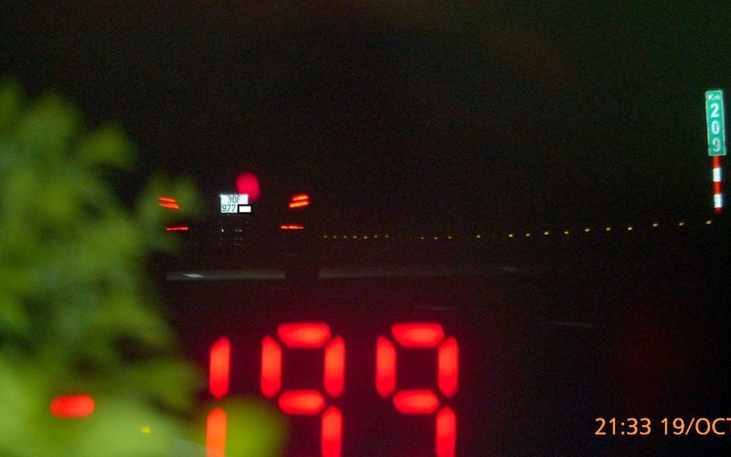 Kinh hoàng: Xe Mercedes phóng tốc độ gần 200 km/h trên cao tốc Pháp Vân - Cầu Giẽ