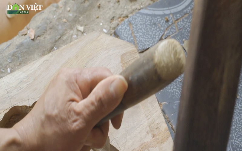 Nửa thế kỷ gìn giữ truyền thống nghề làm khuôn bánh Trung thu
