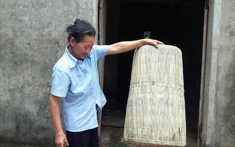 Độc đáo làng nghề chằm áo tơi ở Hà Tĩnh