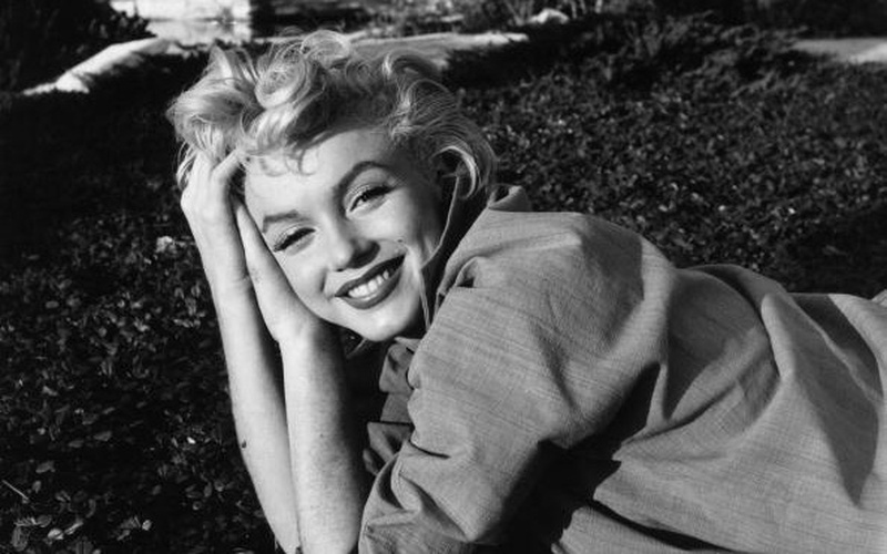Bí ẩn cái chết của Marilyn Monroe: Tự sát hay âm mưu diệt khẩu? 