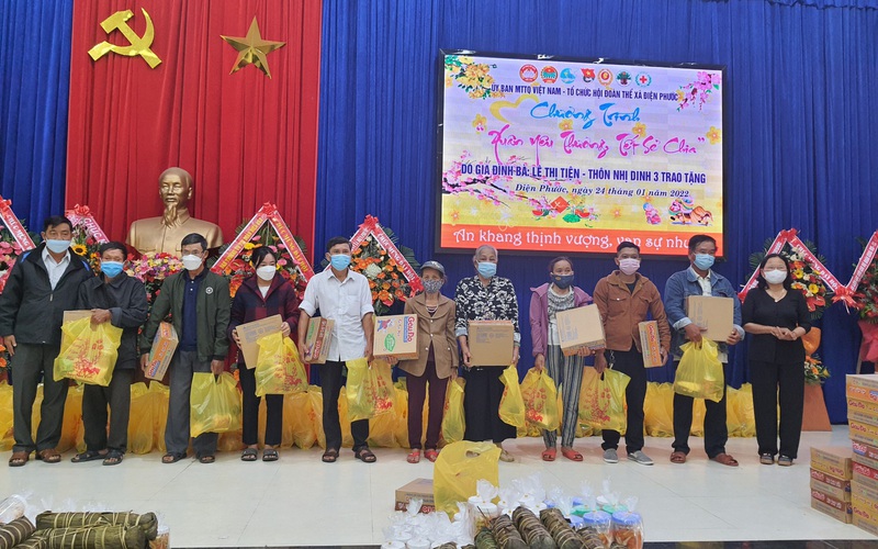 Quảng Nam: Hơn 200 suất quà Xuân yêu thương đến với người dân xã Điện Phước