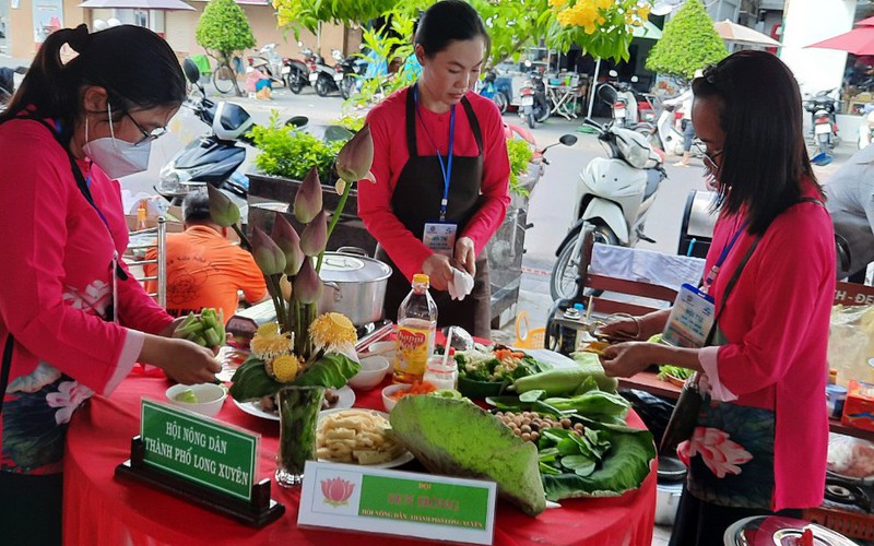 Phát thèm với “Mâm cơm ngon, bổ dưỡng từ vườn nhà” trước đêm chung kết Hội thi Nhà nông đua tài ở An Giang