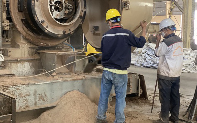 Nhật Bản, Hàn Quốc săn mua, giá một loại viên nén của Việt Nam tăng sốc, đạt gần 200 USD/tấn