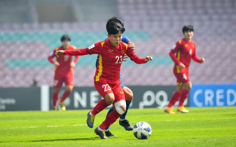 "Người hùng" World Cup Nguyễn Bích Thùy xúc động nhớ tới cha khi trả lời phỏng vấn FIFA