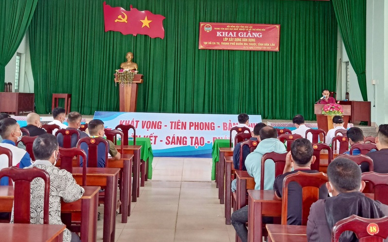 Đắk Lắk: Nông dân được đào tạo nghề xây dựng dân dụng