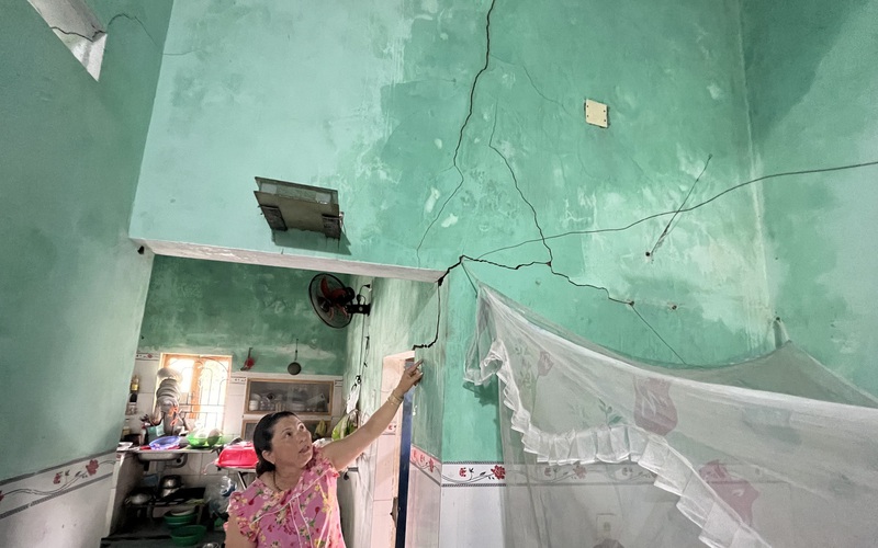 Vụ “Tường nứt toác, bùn đất đỏ tràn nhà dân”: Lãnh đạo Bình Định chỉ đạo nóng việc Báo Dân Việt phản ánh