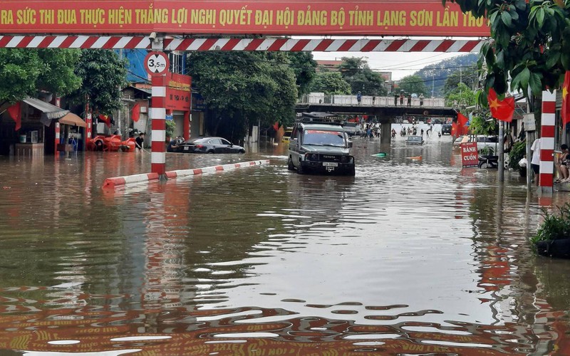 Lạng Sơn: Mưa lớn gây ngập úng, sạt lở, 1 người tử vong