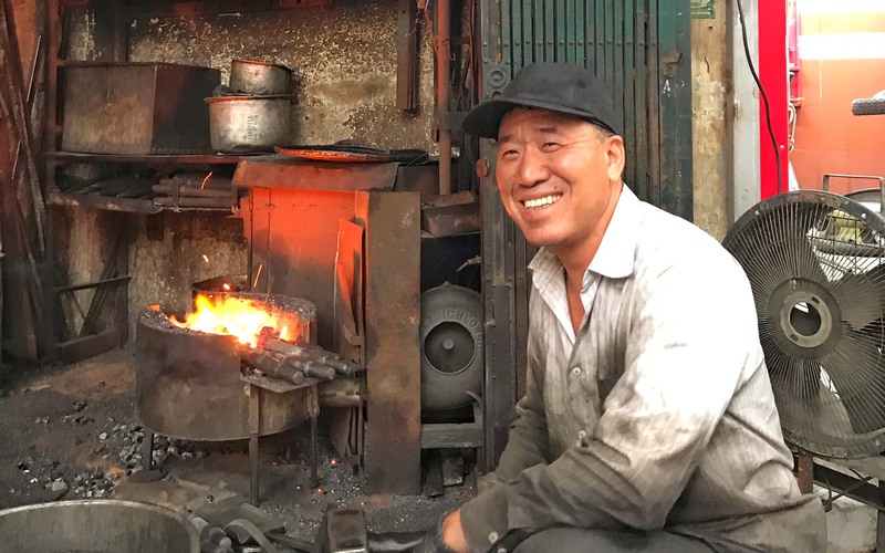 “Dị nhân” cuối cùng giữ lửa nghề rèn ở phố cổ Hà Nội