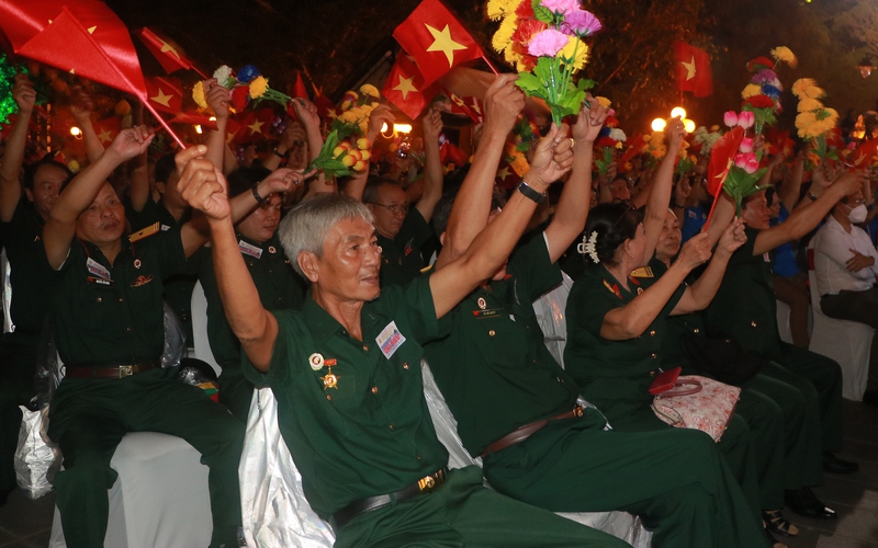 Đền Tưởng niệm Liệt sĩ Bến Dược - Củ Chi vang “Khúc tráng ca hòa bình” 
