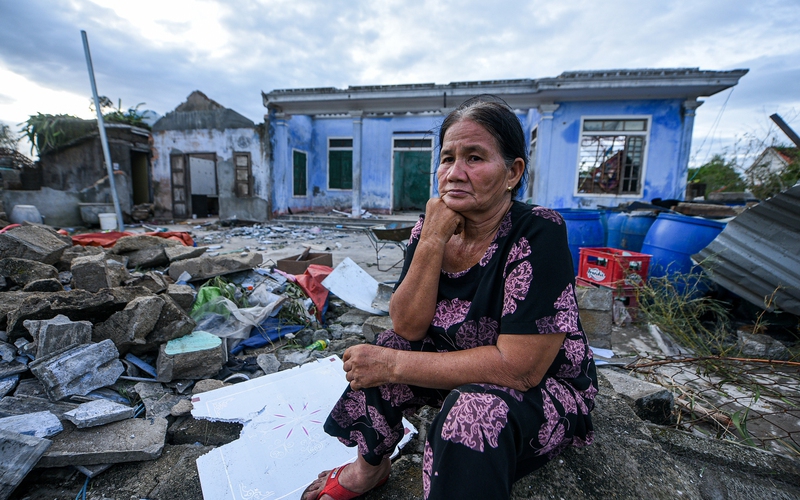 Toàn cảnh ngôi làng bị bão Noru tàn phá tại Thừa Thiên Huế