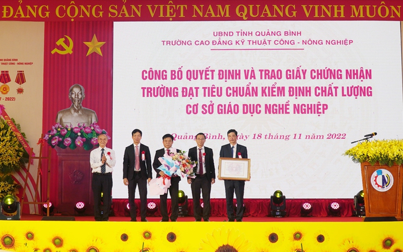 Cao đẳng Kỹ thuật Công - Nông nghiệp Quảng Bình: Nhiều ngành đào tạo trọng điểm, nhiều cựu sinh viên làm chủ doanh nghiệp lớn