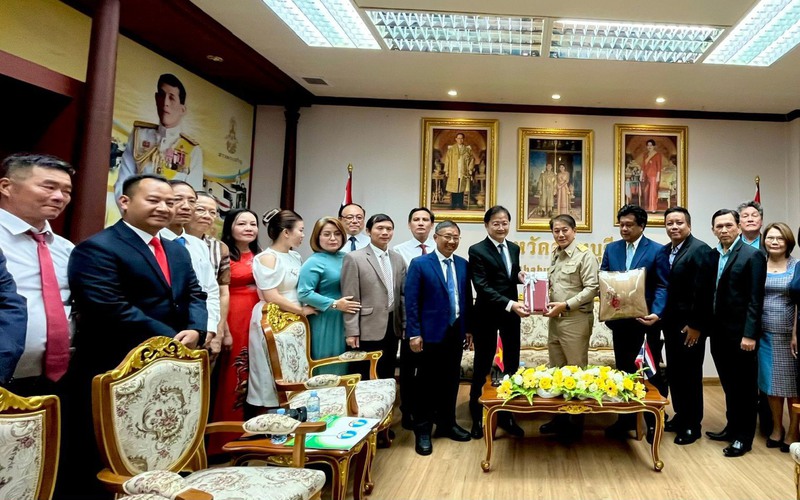 Đoàn công tác Đắk Lắk làm việc với tỉnh trưởng Chanthaburi, đây là "thủ phủ sầu riêng" Thái Lan