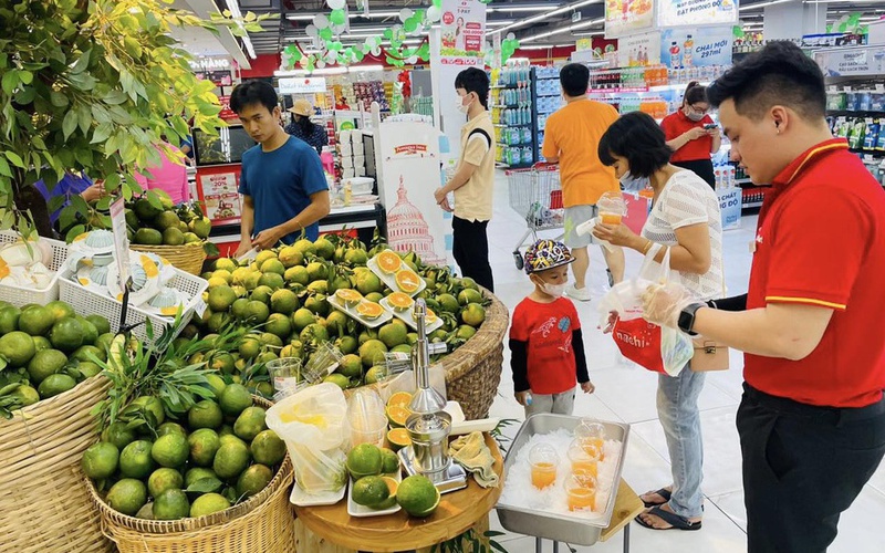 Nhiều siêu thị, sàn TMĐT 'giải cứu' cam sành rớt giá