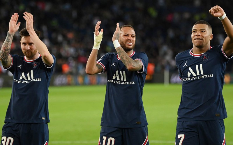 PSG gặp khó vì khoản chi 252 triệu euro cho Mbappe - Messi - Neymar?