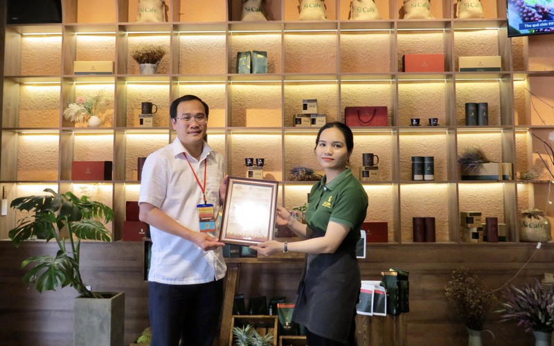 TP.Buôn Ma Thuột: Không chỉ miễn phí cà phê trong một ngày