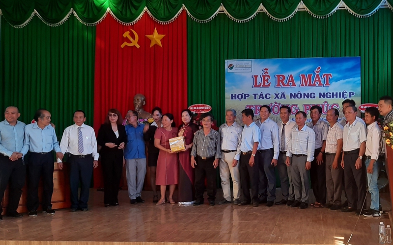Ra mắt Hợp tác xã bao tiêu lúa hữu cơ, sầu riêng hữu cơ cho nông dân ở Bình Thuận