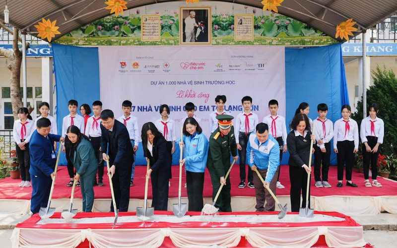 Xây dựng 27 nhà vệ sinh cho học sinh dân tộc thiểu số tại Lạng Sơn