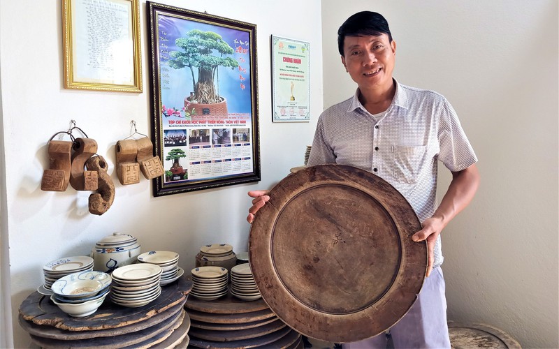 Ngỡ ngàng về bộ sưu tập 500 mâm gỗ "độc nhất vô nhị" của ông nông dân ở Hải Dương