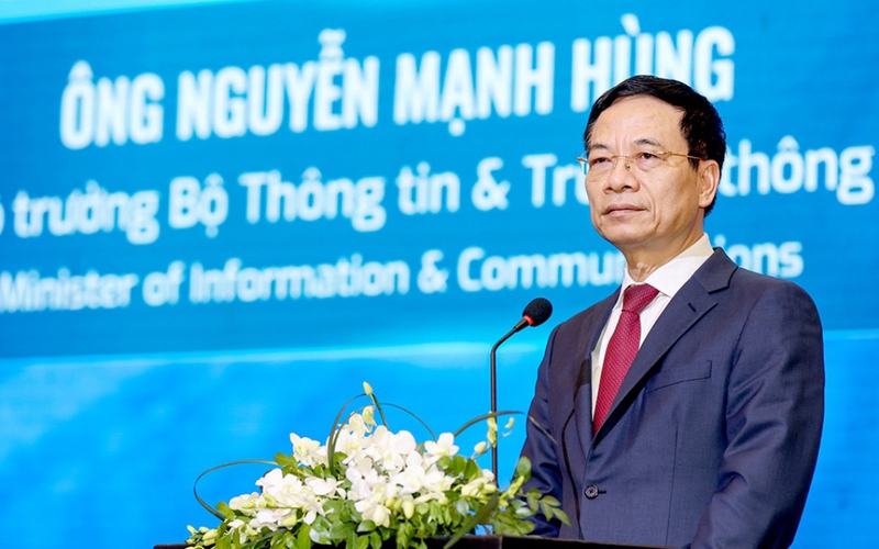 Bộ trưởng Nguyễn Mạnh Hùng: năm 2023 đưa báo chí, xuất bản lên nền tảng số