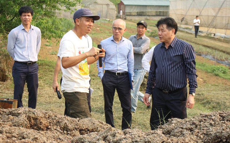 Chuyện người Nhật Bản làm nông nghiệp ở Sơn La: Ấn tượng mạnh về khẩu hiệu trên bộ đồ làm nông (Bài cuối)