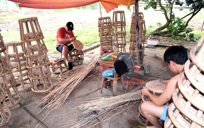 Loài cây mọc hoang trên rừng, nông dân Quảng Ninh làm ra thứ post lên mạng khiến thiên hạ "phát sốt"