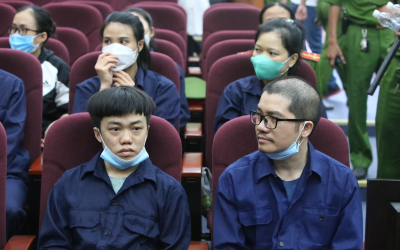 Người đề nghị trả số tiền gần 2.500 tỷ đồng đền bù thiệt hại cho khách hàng quan hệ thế nào với Nguyễn Thái Luyện?