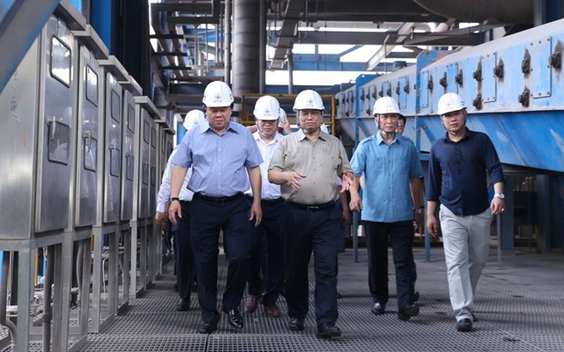 Thủ tướng Phạm Minh Chính kiểm tra tình hình sản xuất, cung ứng điện tại Quảng Ninh