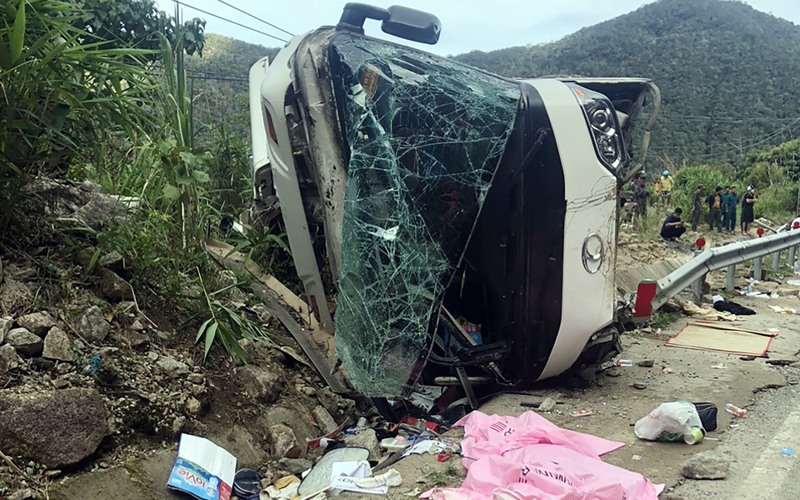 Thông tin mới vụ tai nạn làm 4 du khách Trung Quốc tử nạn trên đèo Khánh Lê