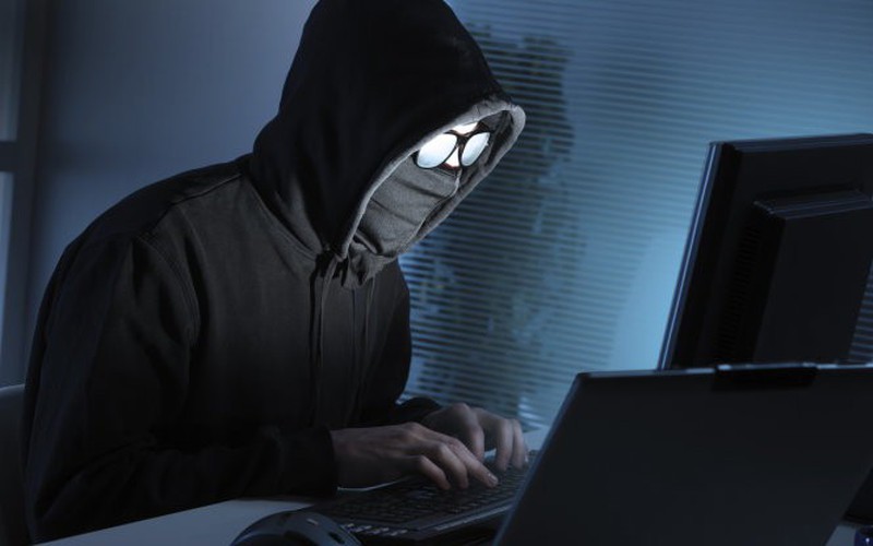 
"Độc chiêu" biến 1 triệu thành 51.000 tỷ, "siêu" hacker vừa bị bắt ở TP.HCM đối diện với án phạt tù bao nhiêu năm?