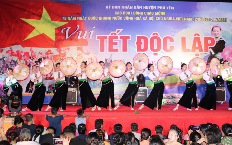 Tết Độc lập trên đất Phù Hoa