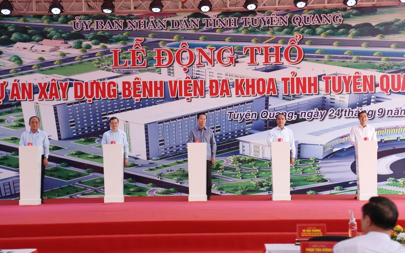 Chủ tịch nước Võ Văn Thưởng dự Lễ động thổ xây dựng Bệnh viện Đa khoa tỉnh Tuyên Quang
