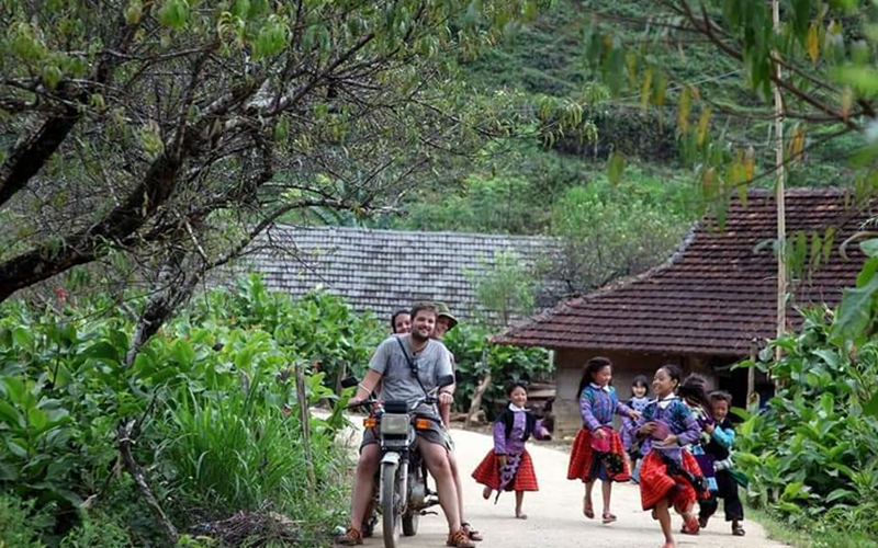 Xây dựng nông thôn mới ở Hòa Bình: Chính sách đã khơi đúng lòng dân