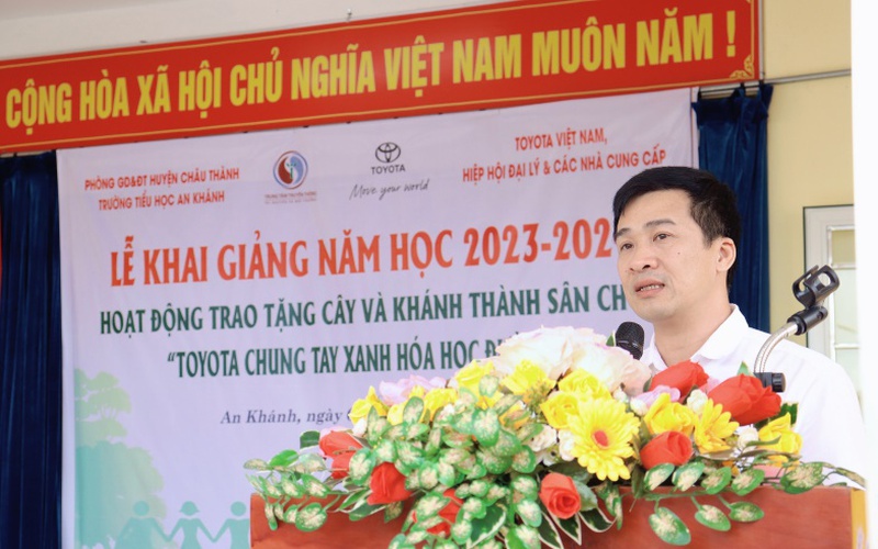 Bộ Tài nguyên và Môi trường cùng Toyota chung tay xanh hóa học đường