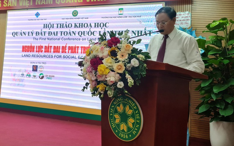 Thứ trưởng Bộ TNMT đề nghị sử dụng hiệu quả các công cụ quản lý để gia tăng giá trị sử dụng đất