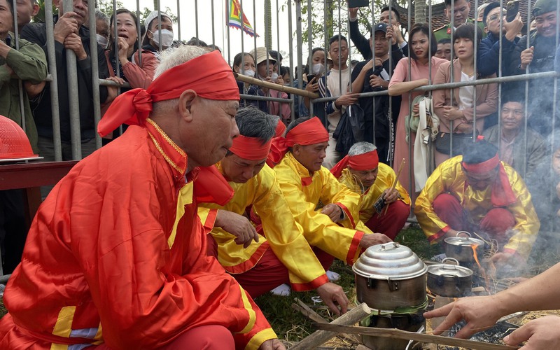 Thái Bình: Lễ hội chùa Keo mùa xuân thu hút đông đảo du khách thập phương