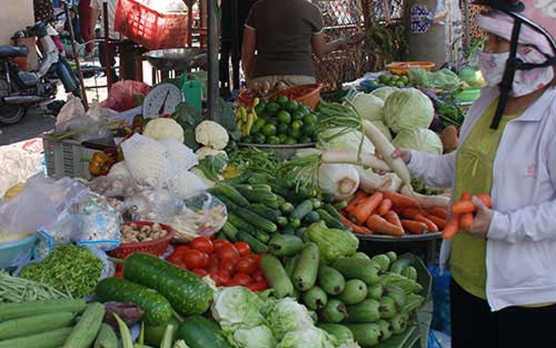 Trời rét, giá thực phẩm tại chợ lại tăng thêm