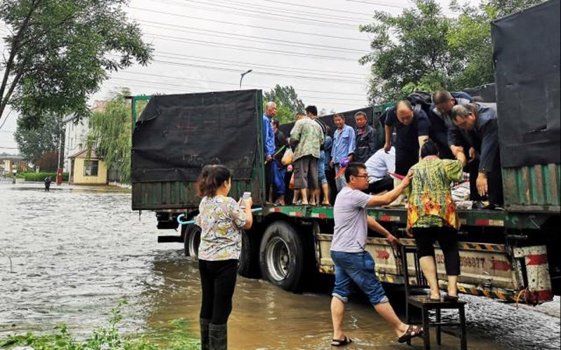 Mạng Trung Quốc đăng tin siêu bão “xóa sổ” 99 triệu người và sự thật
