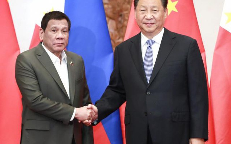Trung Quốc muốn Philippines mạnh tay dẹp cờ bạc, Duterte nói không
